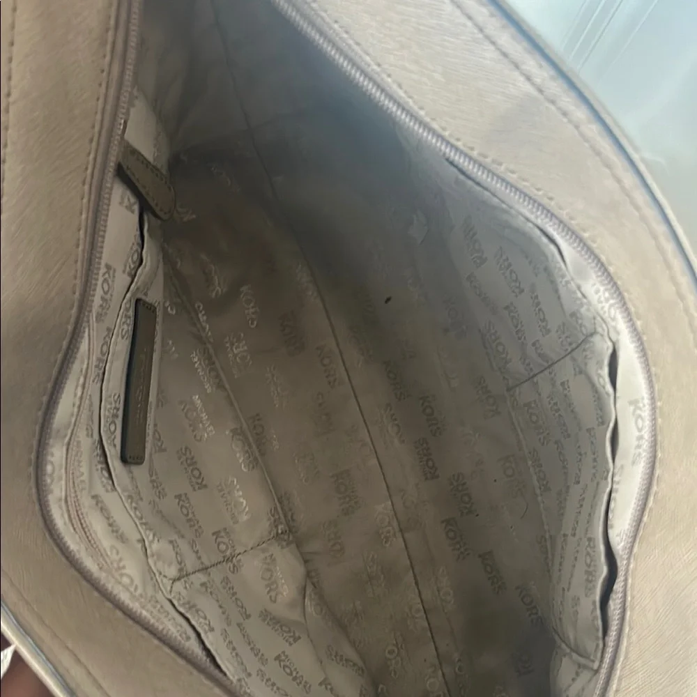 Michael Kors Brown Tote with Structured Design and Silver Accents - Picture 4 of 6